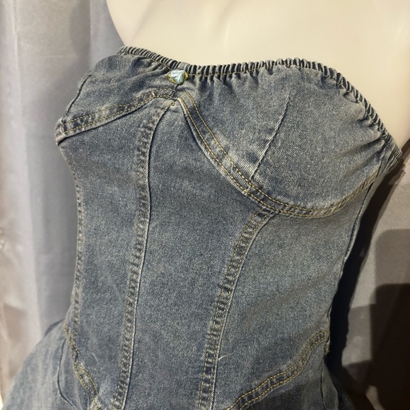 Stylish Strapless Denim Dress - Picture 6 of 14